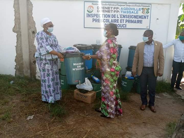 LA SOLUTION AUX PROBLÈMES DE LA PRESSE N’EST PAS “L’AIDE PUBLIQUE CONTINUELLEMENT CROISSANTE’’